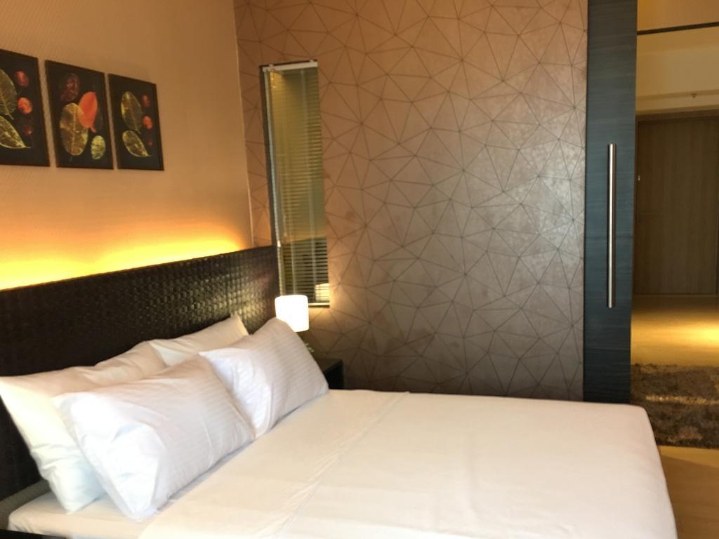 Shang Luxury Suites Mandaluyong Chambre photo