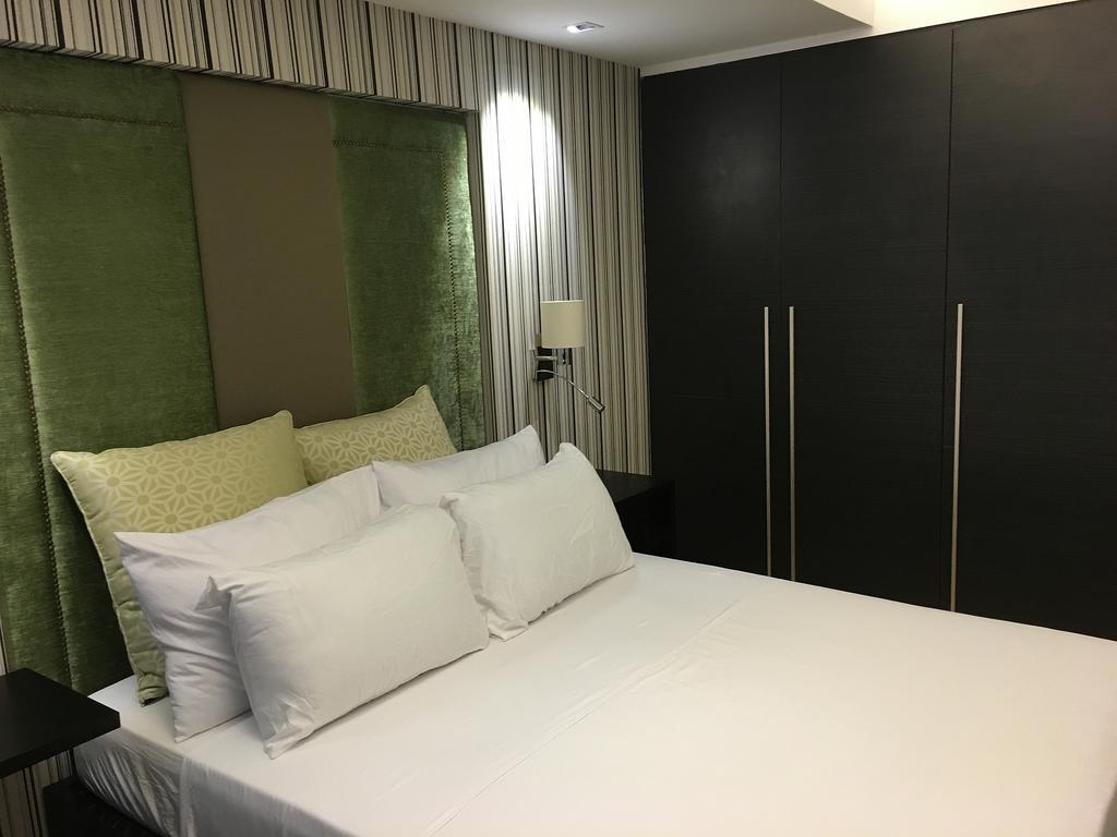 Shang Luxury Suites Mandaluyong Chambre photo